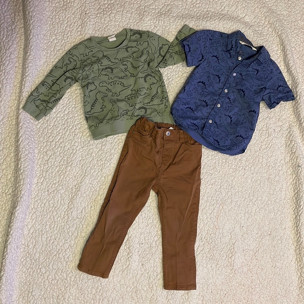Toddler Boy 2T H&M Dinosaur Bundle